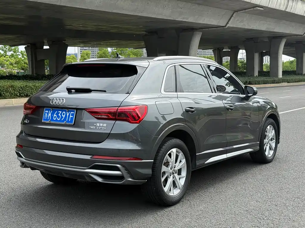Audi Q3 2019 — фото 5
