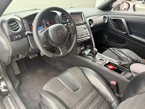 Nissan GT-R 2014