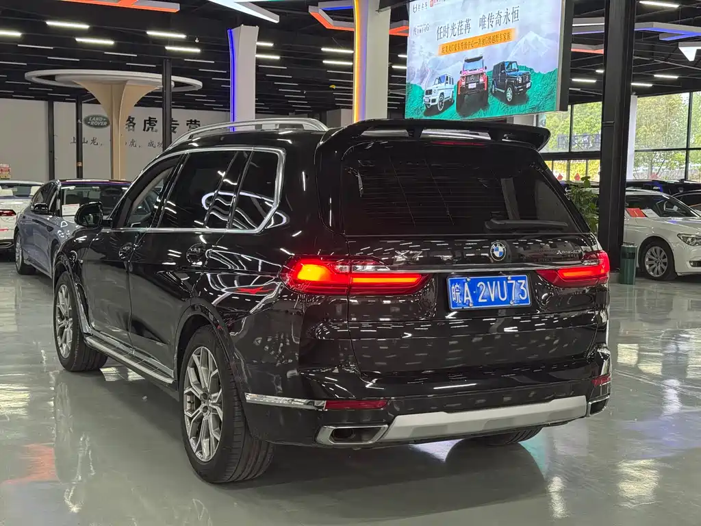 BMW X7 2022 — фото 6