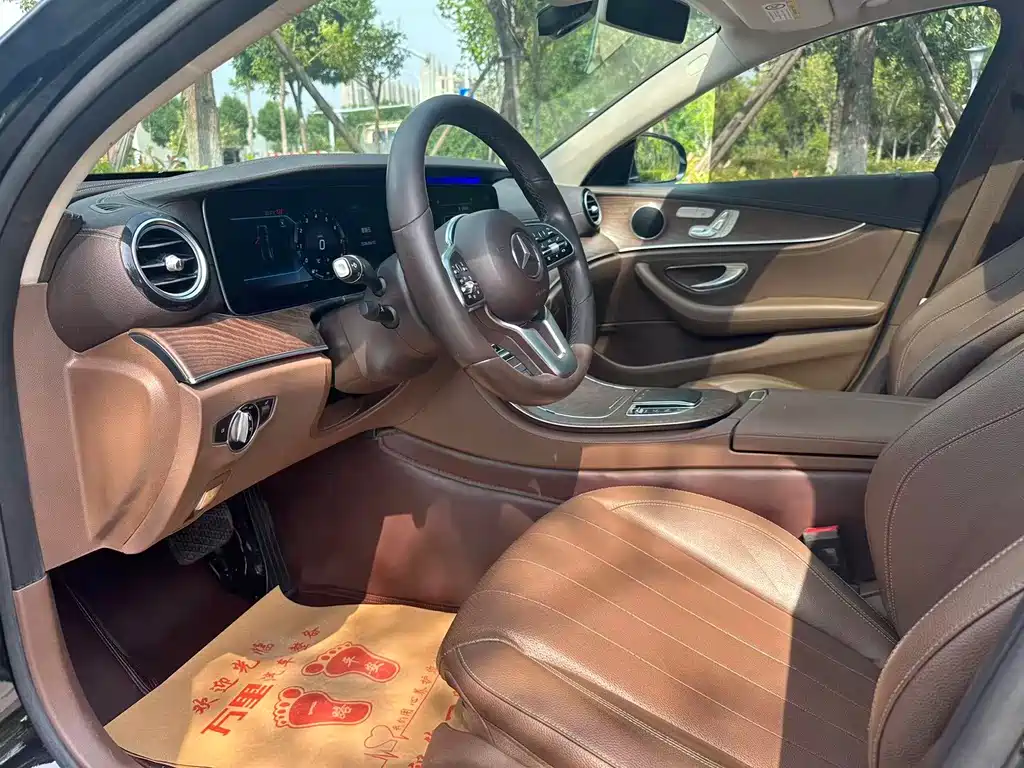 Mercedes-Benz E-Class 2019 — фото 8