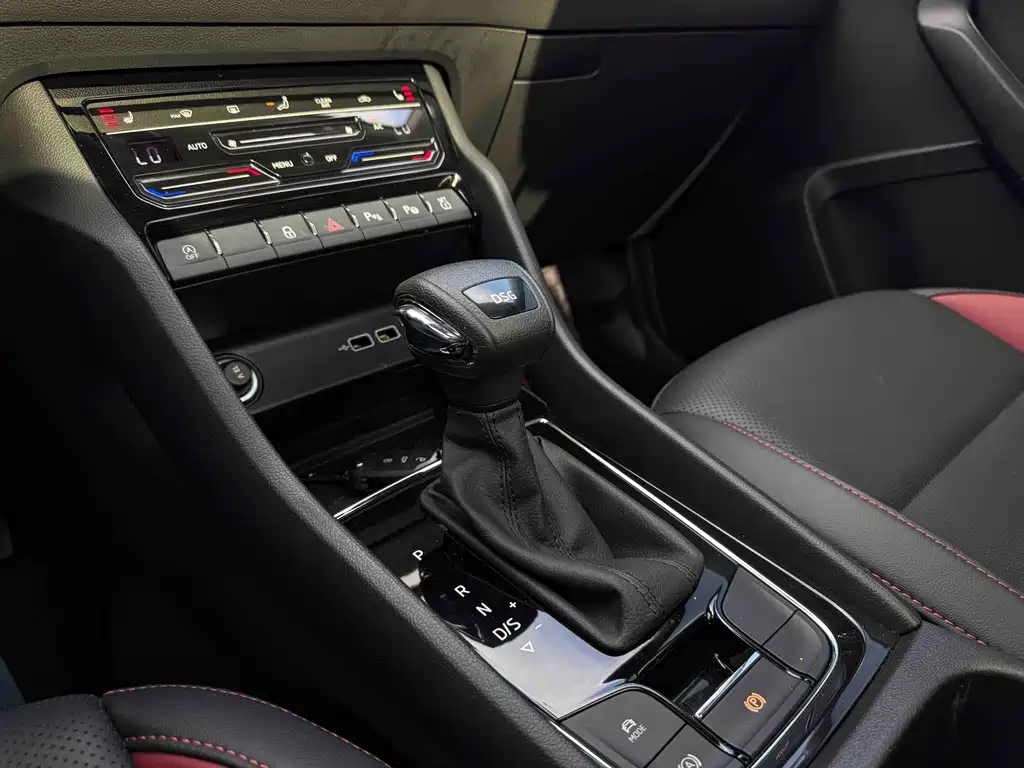 Skoda Karoq 2022 — фото 13