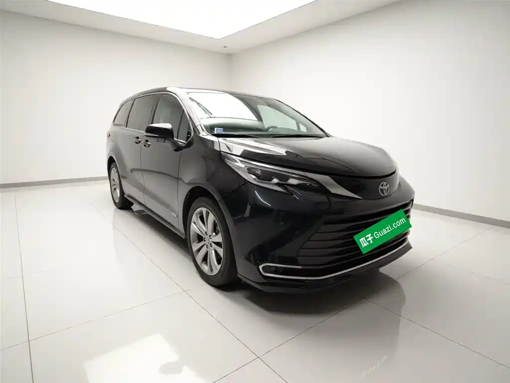 Toyota Sienna 2024