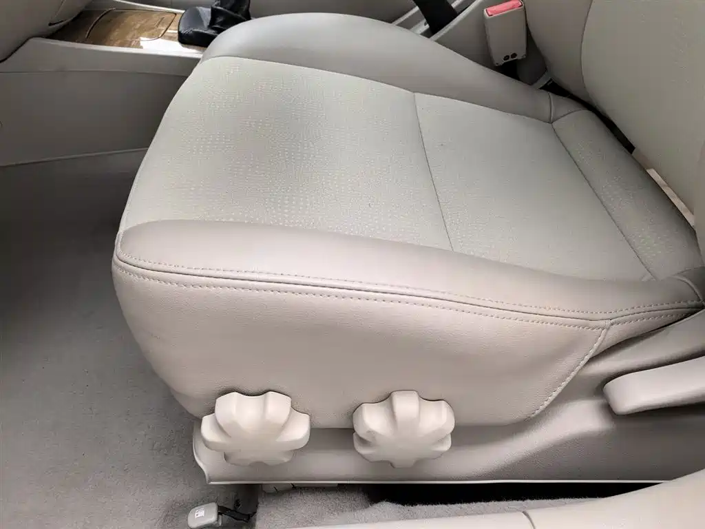 Buick Excelle 2015 — фото 20