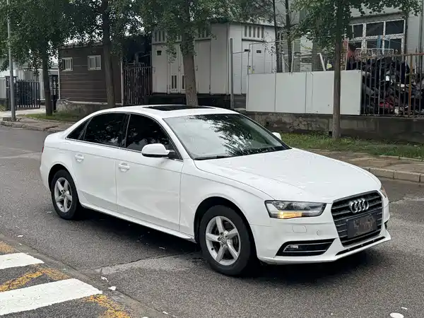 Audi A4L 2013