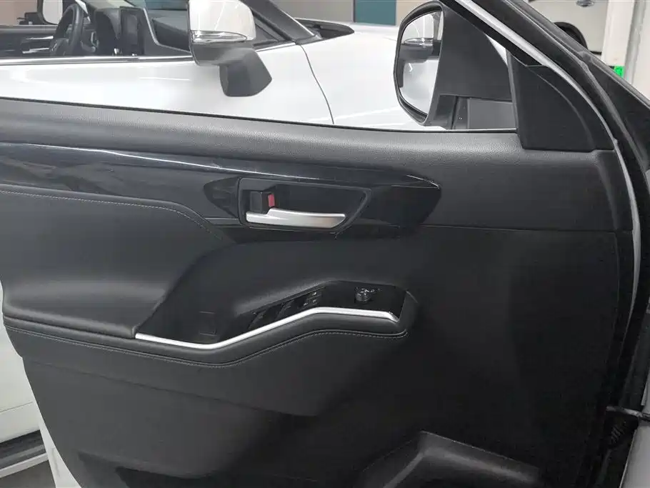 Toyota Highlander 2024