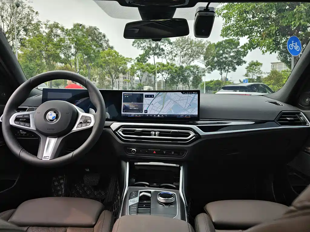 BMW 3 Series 2023 — фото 15
