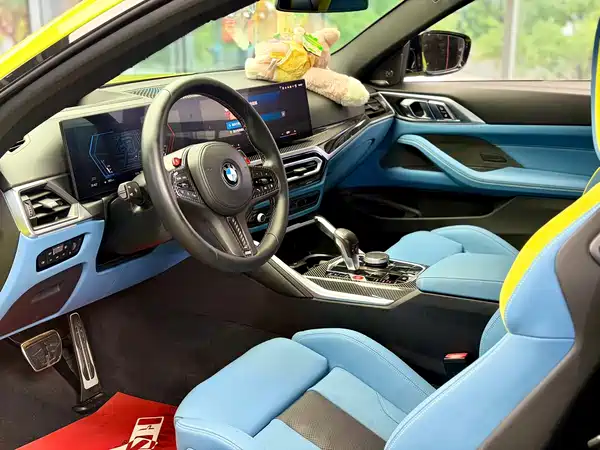 BMW M4 2023