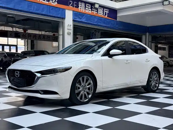 Mazda 3 Axela 2023