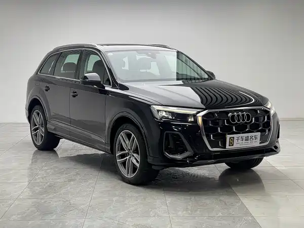 Audi Q7 2025