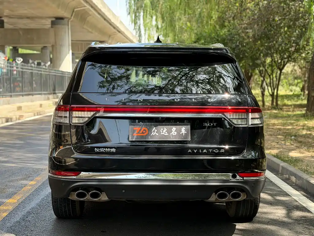 Lincoln Aviator 2021 — фото 13