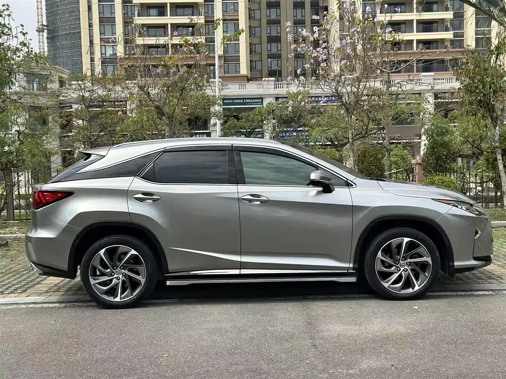 Lexus RX 2017 — фото 9