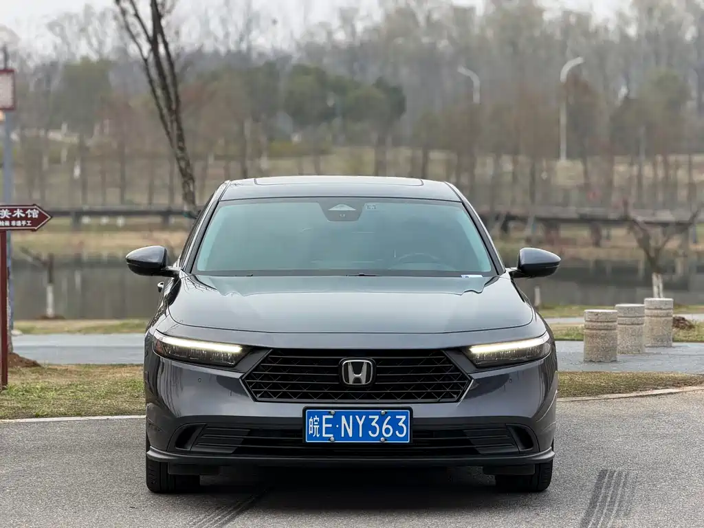 Honda Accord 2023 — фото 2