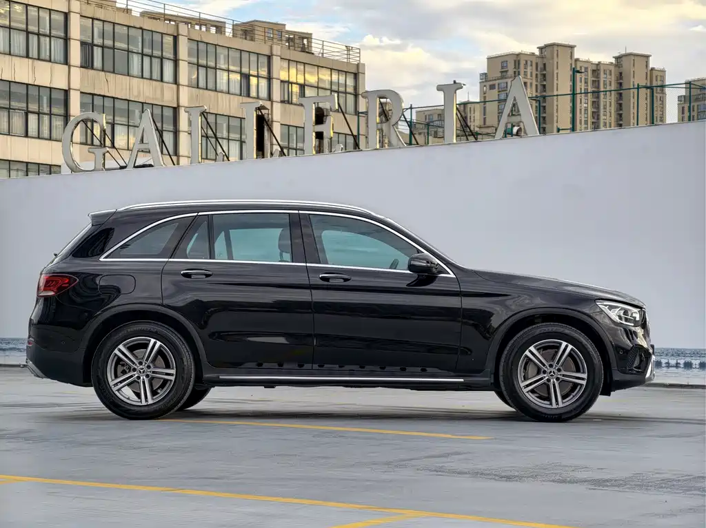 Mercedes-Benz GLC 2021