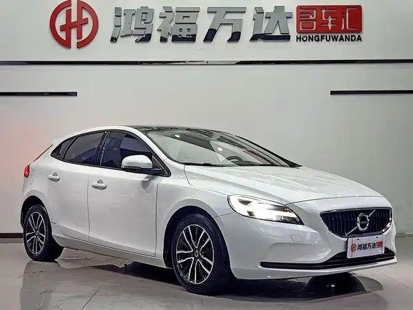Volvo V40 2017