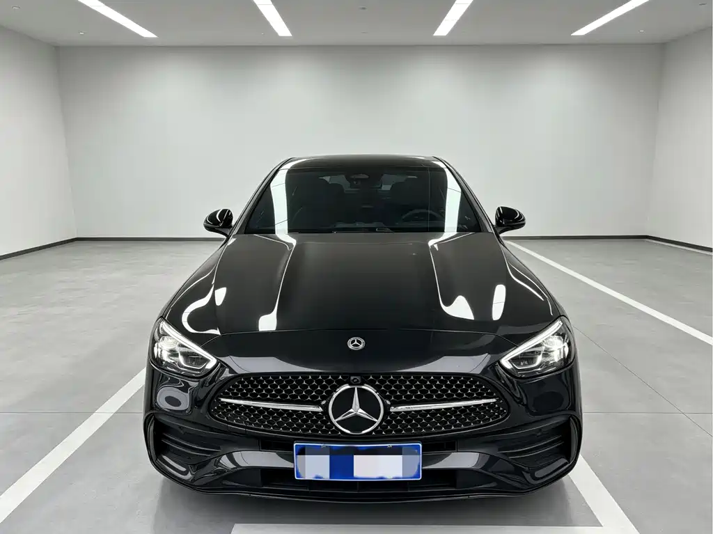 Mercedes-Benz C-Class 2025