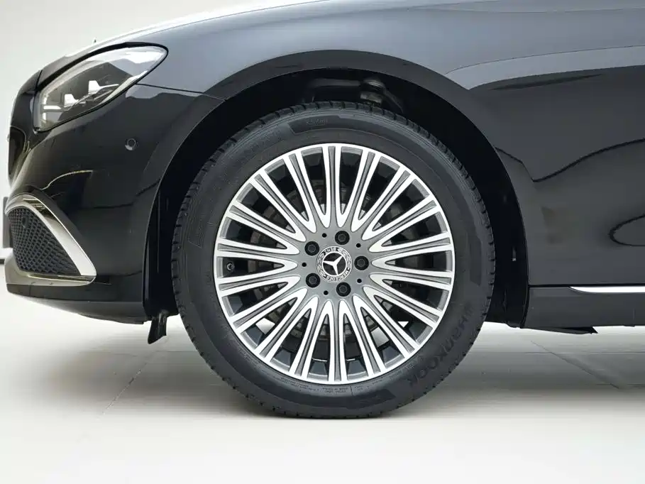 Mercedes-Benz E-Class 2022 — фото 15
