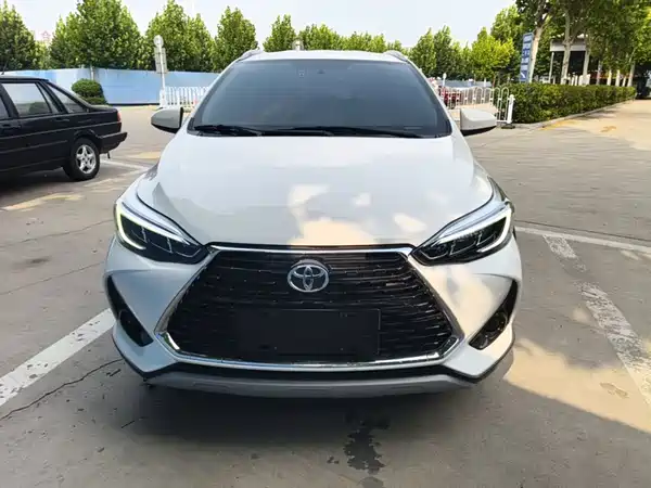 Toyota Yaris L 2022