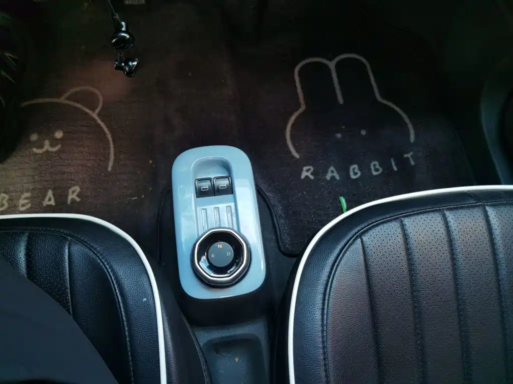 Geely Galaxy Panda 2023 — фото 10