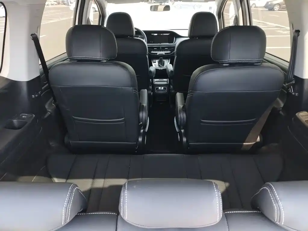 GAC Trumpchi M6 2022 — фото 22