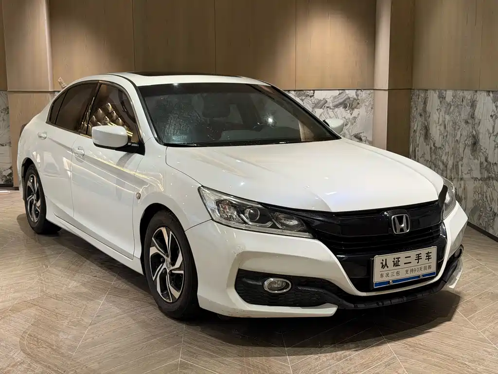 Honda Accord 2016 — фото 3