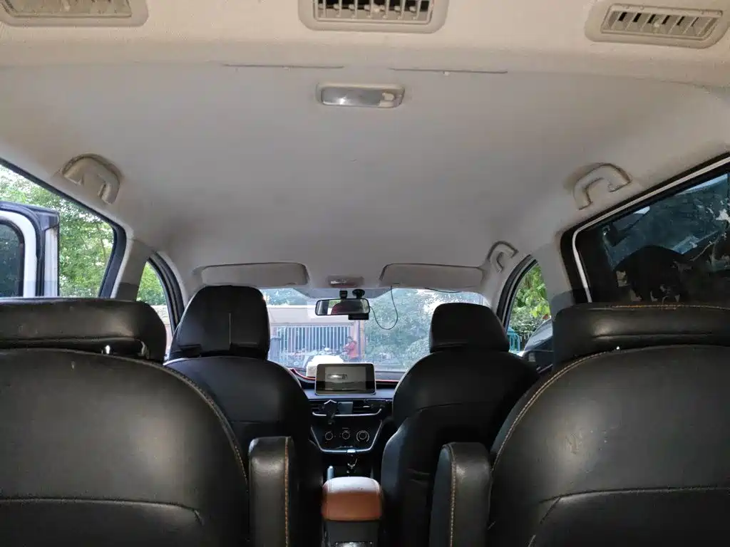 Wuling Hongguang S3 2019 — фото 14