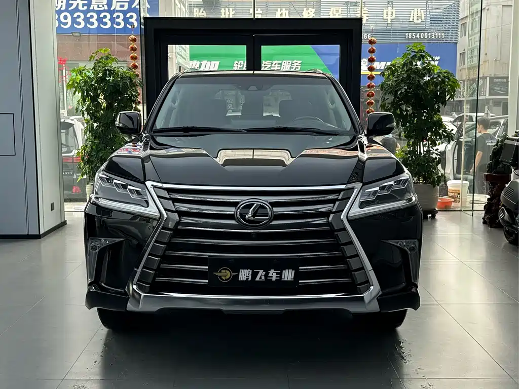 Lexus LX 2018