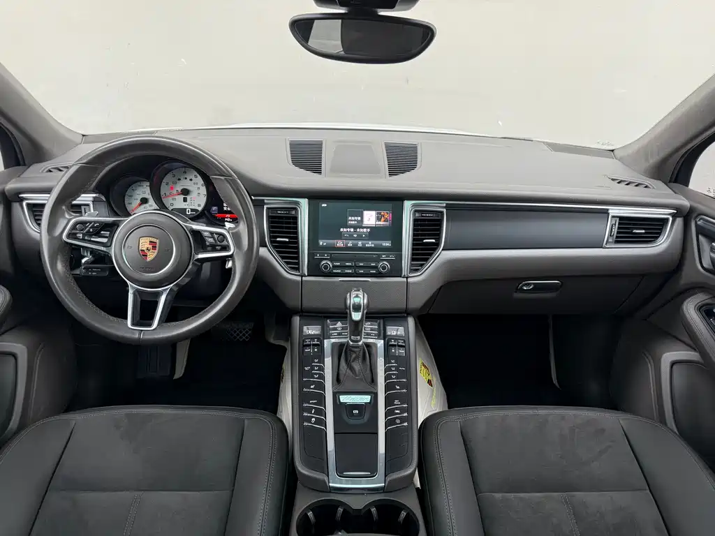 Porsche Macan 2017 — фото 6