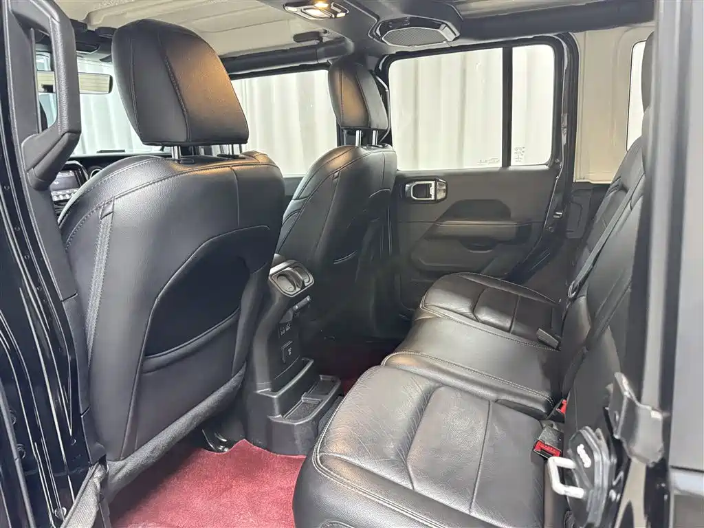 Jeep Wrangler 2019 — фото 13