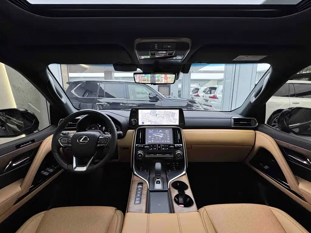 Lexus LX 2025 — фото 11