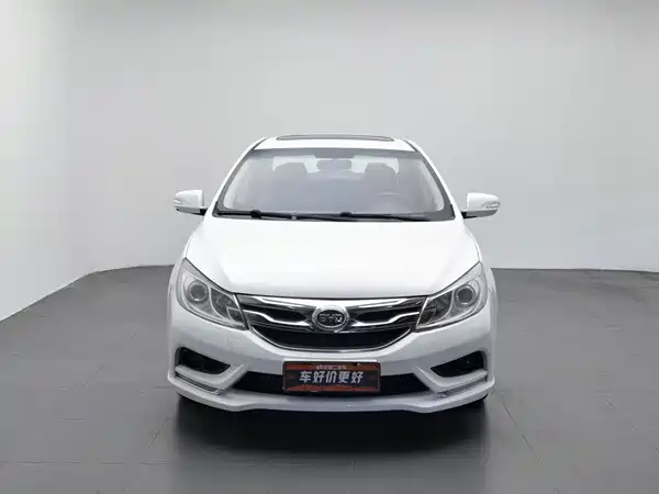 BYD Surui 2015