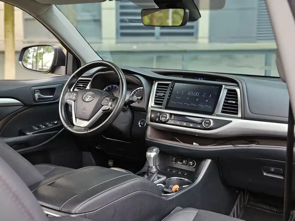 Toyota Highlander 2018 — фото 22