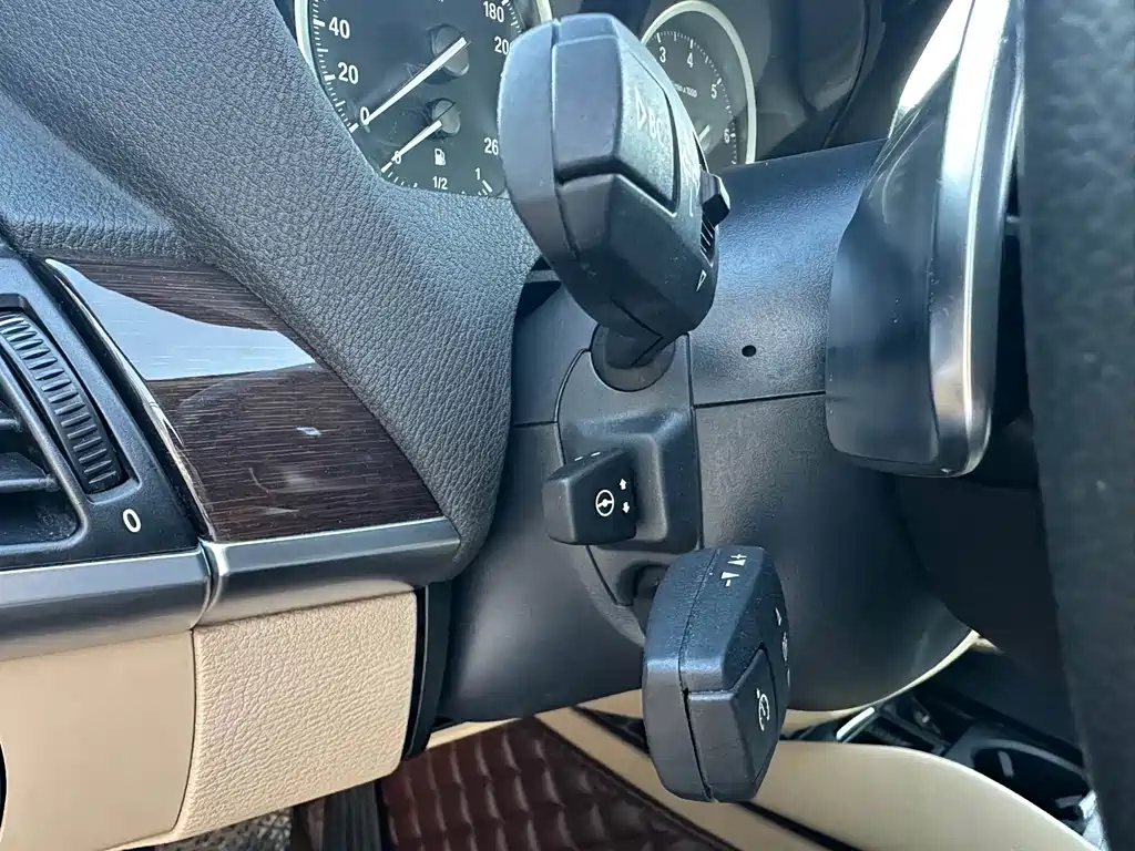 BMW X6 2013 — фото 16
