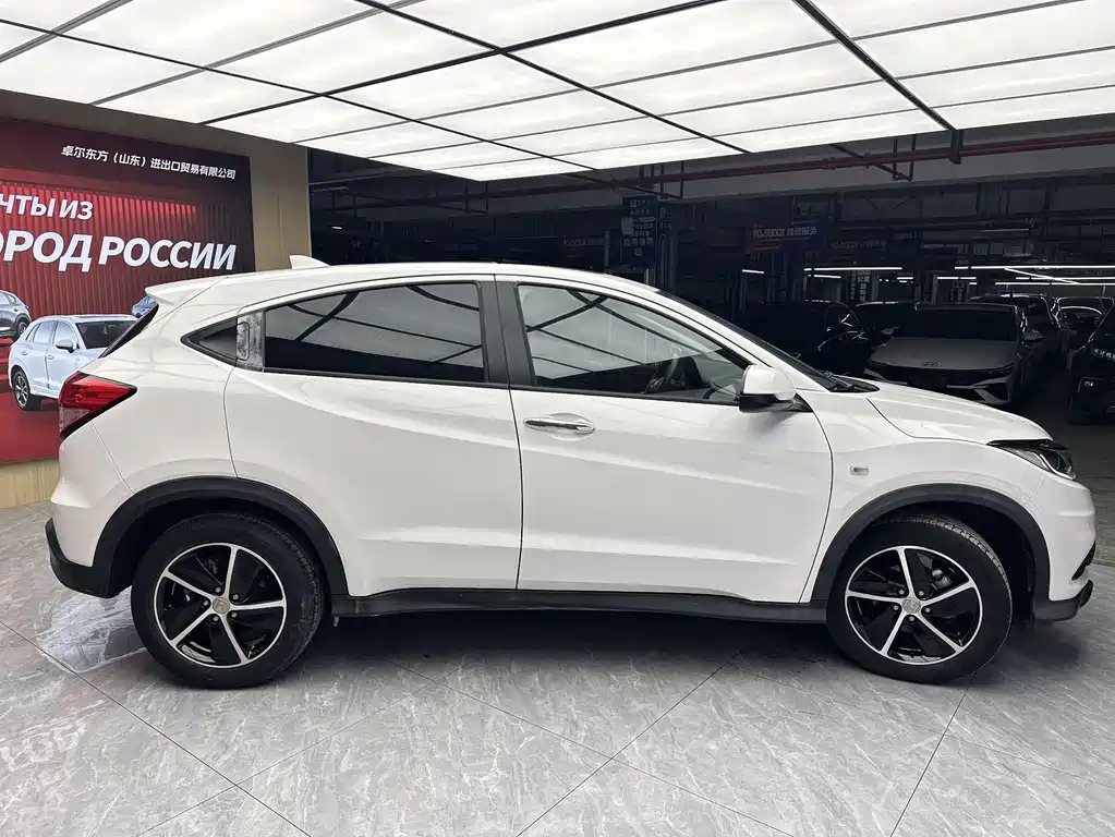 Honda Vezel 2021 — фото 4