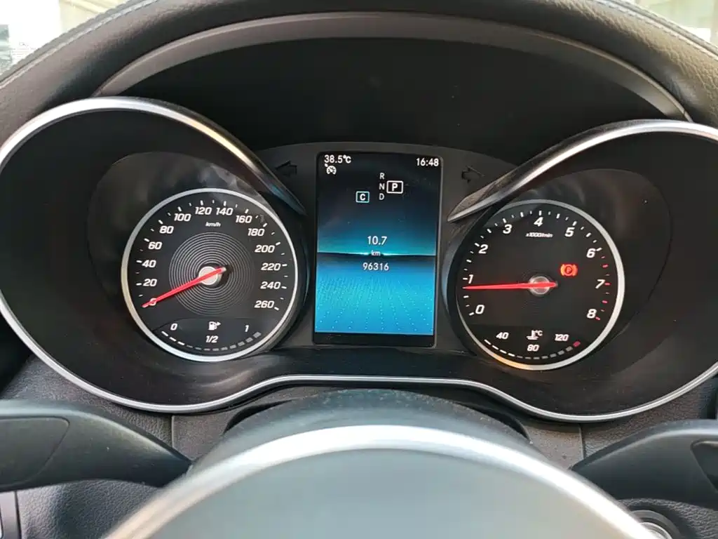 Mercedes-Benz C-Class 2019 — фото 12