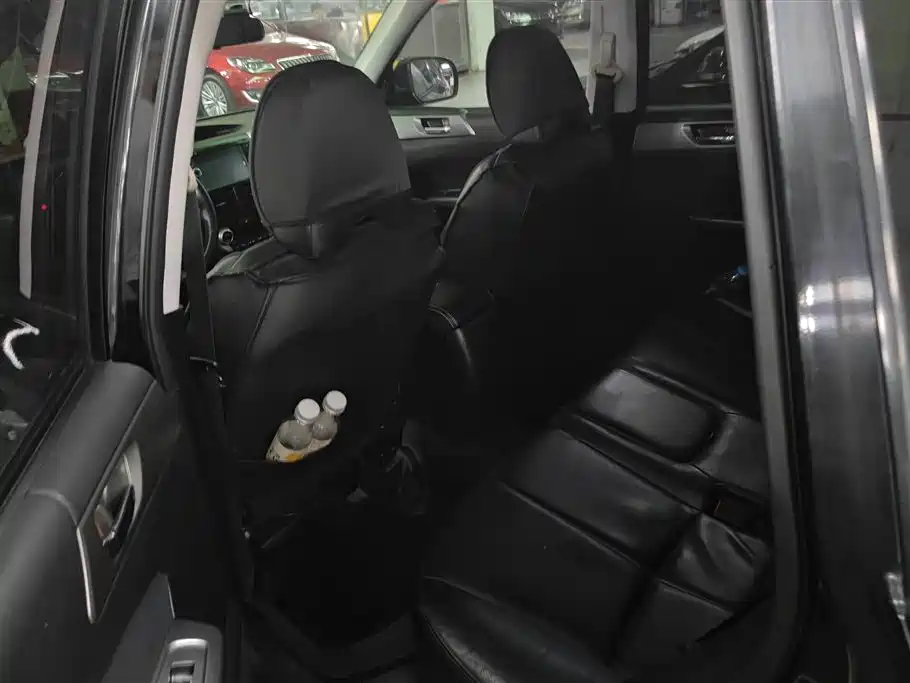Subaru Forester 2011 — фото 11