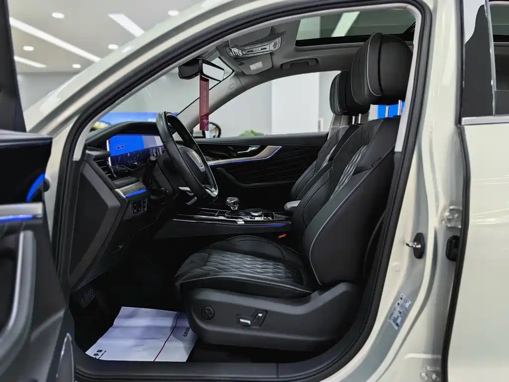Hongqi HS5 2022