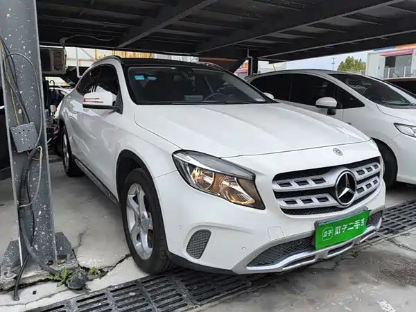 Mercedes-Benz GLA 2017