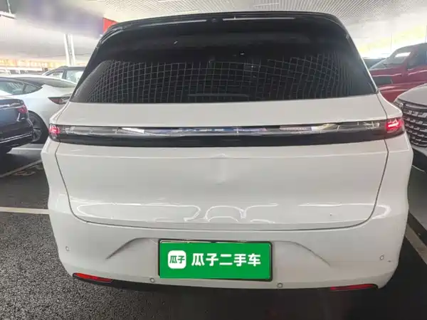 Li Auto L6 2024