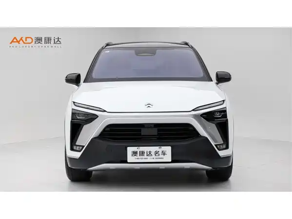NIO ES8 2021