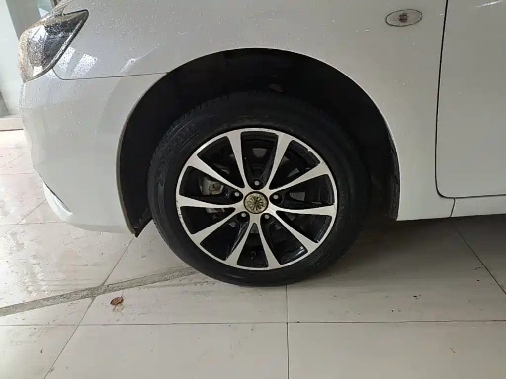 Nissan Sylphy 2019 — фото 23