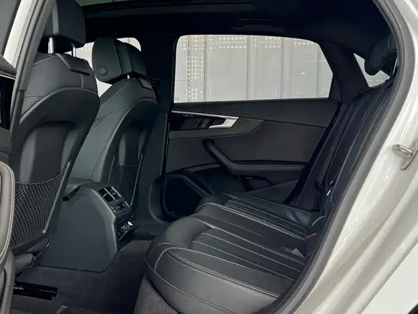 Audi A4L 2023