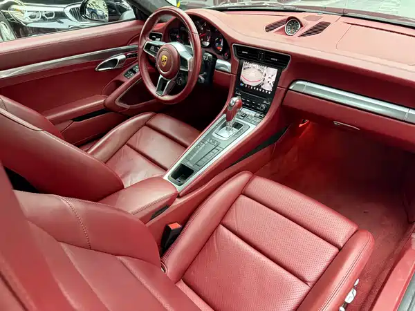Porsche 911 2018