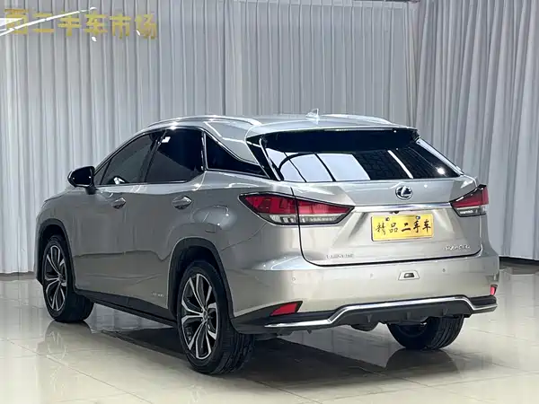 Lexus RX 2022