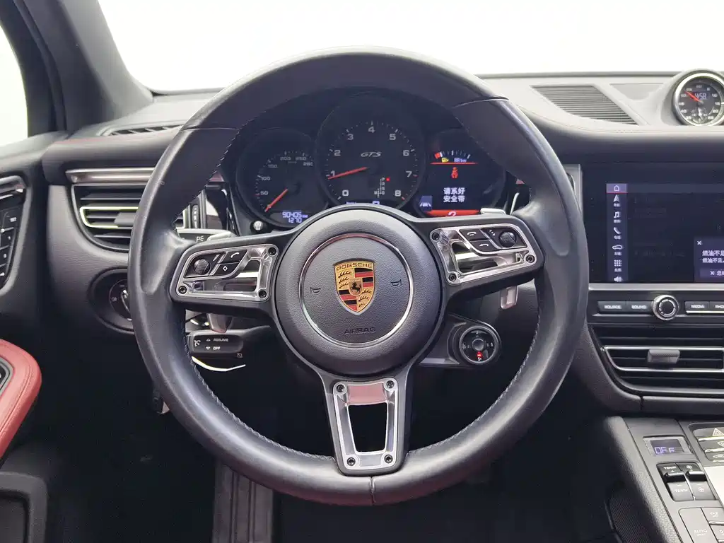 Porsche Macan 2021 — фото 10