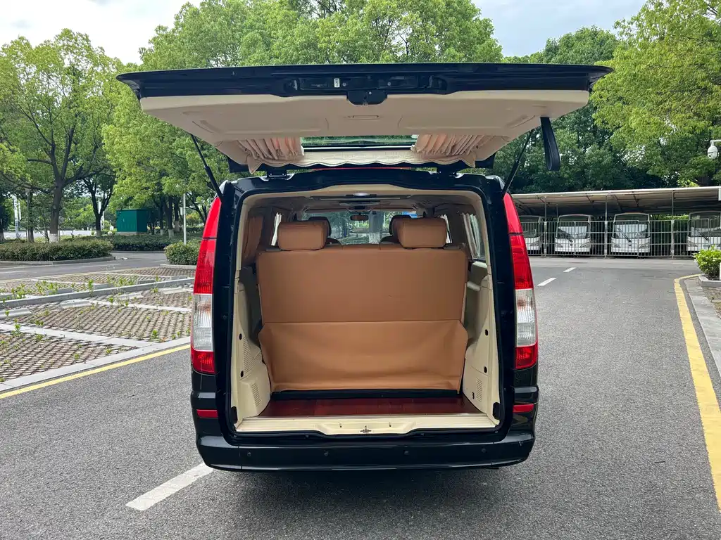 Mercedes-Benz Vito 2015 — фото 23