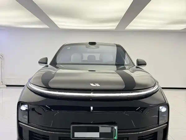 Li Auto L7 2025