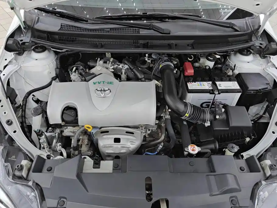Toyota Yaris L 2021 — фото 10