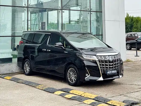 Toyota Alphard 2021