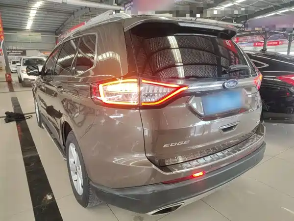 Ford Edge 2016
