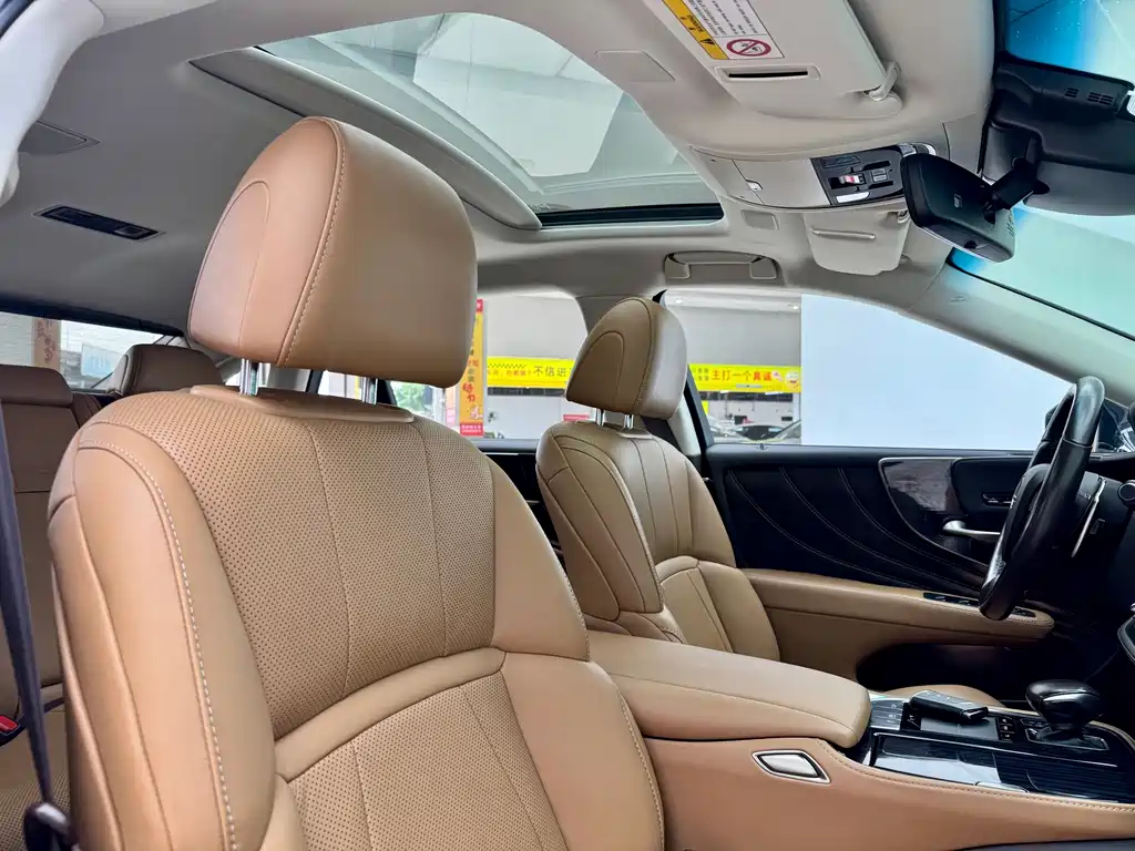 Lexus LS 2018 — фото 14